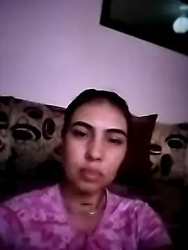 Snapshot of EmmaSplycer02 chatting on April 8, 2026, 2:46 am EmmaSplycer02 online show from April 8, 2026, 2:46 am