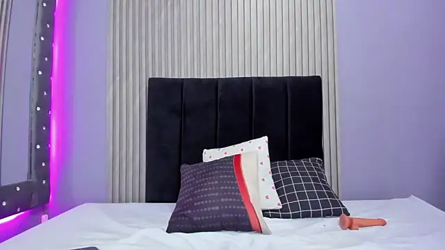 Sex samantha online show from November 24, 2025, 1:11 pm