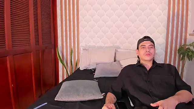 Snapshot of Cristian_blaze chatting on June 19, 2026, 5:30 pm Cristian blaze online show from June 19, 2026, 5:30 pm