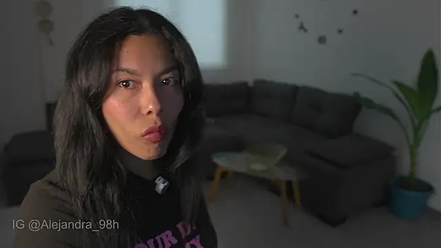 Snapshot of kyria_1 chatting on October 20, 2025, 10:32 pm kyria 1 online show from October 20, 2025, 10:32 pm