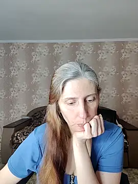 CandiCole online show from July 1, 2026, 5:41 am