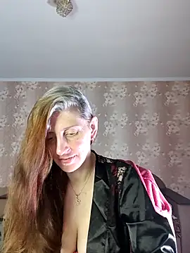 CandiCole online show from May 14, 2026, 3:58 am