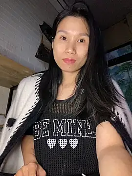 MinHiNi online show from December 5, 2025, 6:56 am