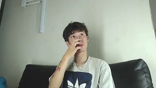  DantFox  online show from September 22, 2025, 7:31 pm