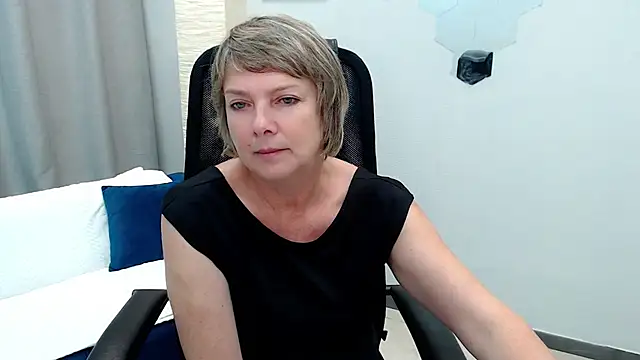 Pion 01 online show from September 25, 2025, 5:02 am