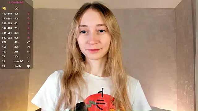 BeatrixHiett online show from October 10, 2025, 3:07 am