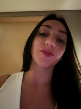 Ninabigtitied online show from October 4, 2025, 10:11 pm