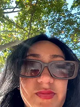 Ninabigtitied online show from September 18, 2025, 10:07 am