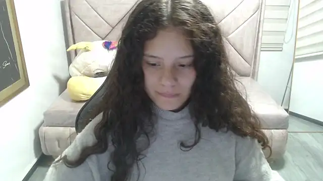 Velvet Moon V online show from January 14, 2026, 1:15 pm