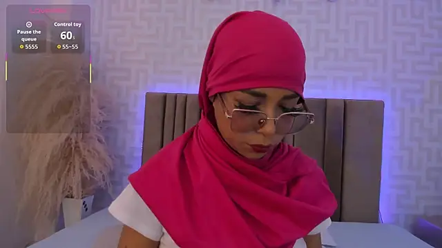 Snapshot of naishaa_ chatting on July 8, 2026, 5:13 pm naishaa online show from July 8, 2026, 5:13 pm