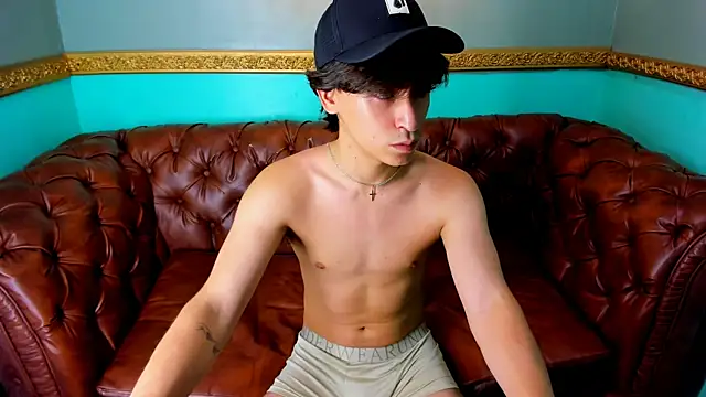 RoberthAlv online show from April 7, 2026, 12:40 pm