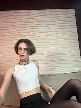 madi snow online show from November 27, 2025, 5:19 am