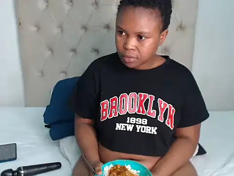 Lolly Ramochele online show from April 4, 2026, 9:43 pm