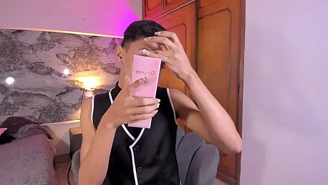 Snapshot of BILLY_JAMEES chatting on February 25, 2026, 12:27 pm BILLY JAMEES online show from February 25, 2026, 12:27 pm