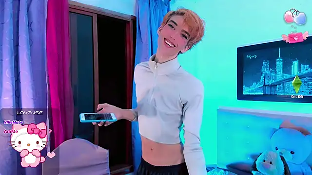 Baby FenixTS online show from September 19, 2025, 9:24 am