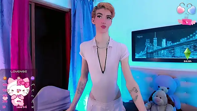 Baby FenixTS online show from September 18, 2025, 7:00 am