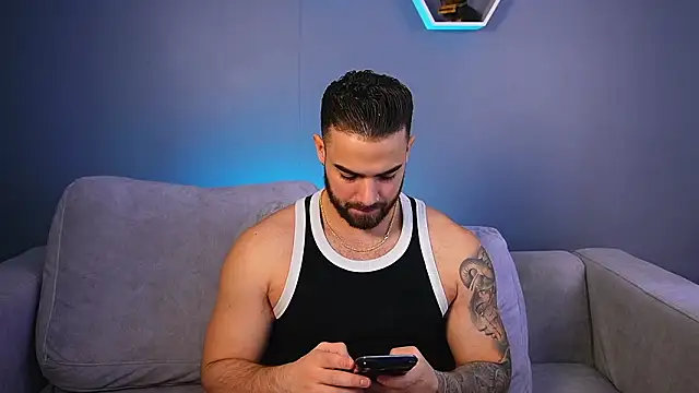 Paul Phoenix online show from February 6, 2026, 6:15 pm