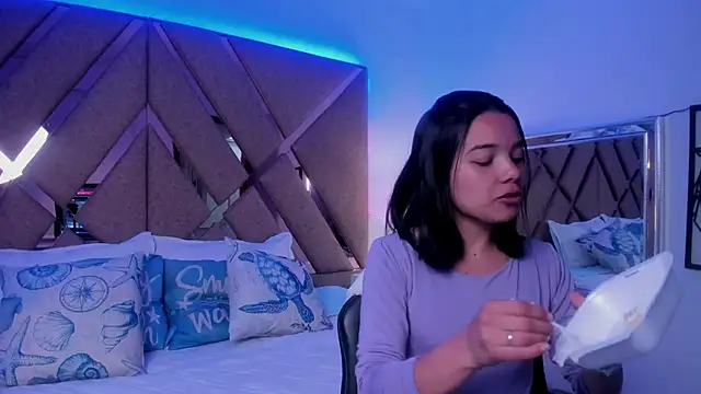 Snapshot of BelhaLawuo chatting on October 2, 2025, 8:01 pm BelhaLawuo online show from October 2, 2025, 8:01 pm