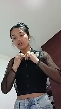 BelhaLawuo online show from October 25, 2025, 12:04 pm