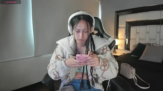 Adhara7 online show from October 4, 2025, 6:20 pm