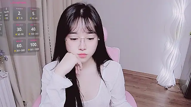 Miu-999 online show from November 2, 2025, 2:05 am