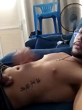 PIROCAO20 online show from October 26, 2025, 8:31 pm