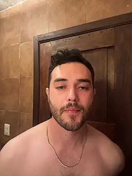 acmello83 online show from April 24, 2026, 8:16 am