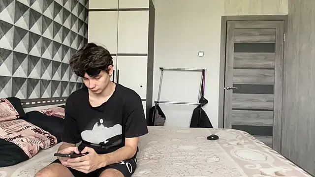 Snapshot of merycouple chatting on December 23, 2025, 5:18 am merycouple online show from December 23, 2025, 5:18 am