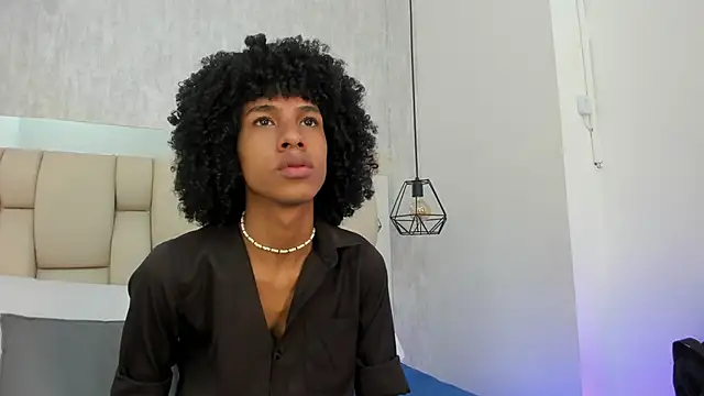 Snapshot of Johan_gz_ chatting on October 6, 2025, 11:44 am Johan gz online show from October 6, 2025, 11:44 am