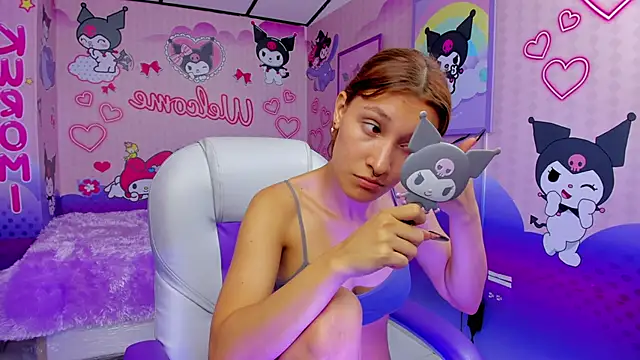 michell  petit  online show from September 18, 2025, 11:46 am