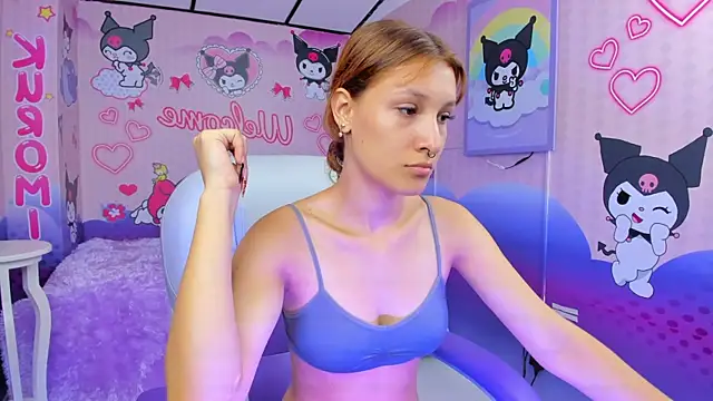 michell  petit  online show from September 23, 2025, 12:23 pm