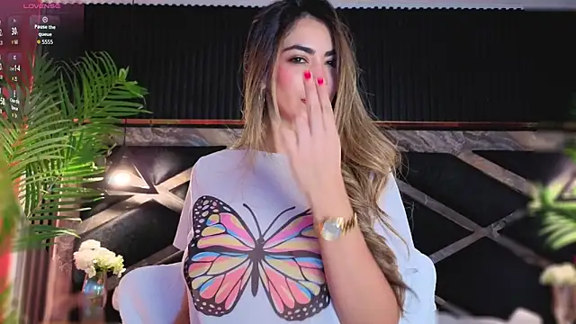 CristalHeart  online show from November 17, 2025, 12:31 pm