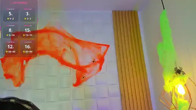 Snapshot of AriaBelle chatting on October 31, 2025, 11:18 am AriaBelle online show from October 31, 2025, 11:18 am