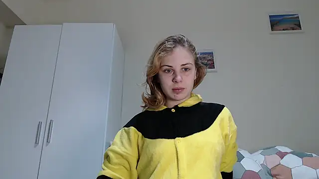 Alismoona online show from February 25, 2026, 11:43 am