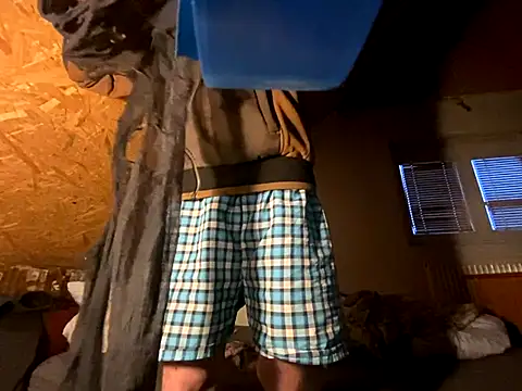 Snapshot of Salon1986 chatting on September 25, 2025, 5:13 am Salon1986 online show from September 25, 2025, 5:13 am