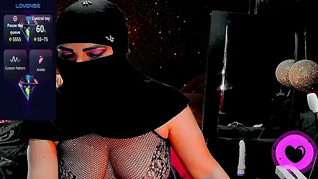 SultanaLayla online show from November 26, 2025, 7:58 pm