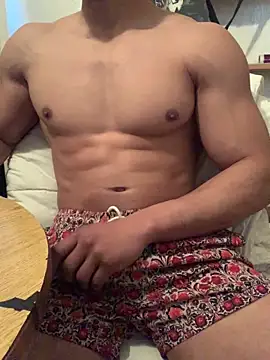 Snapshot of veilofstrength chatting on February 19, 2026, 2:36 pm veilofstrength online show from February 19, 2026, 2:36 pm