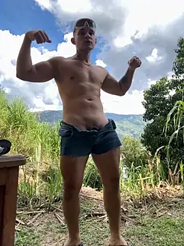 Marco Vega online show from October 3, 2025, 8:32 pm