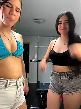 alejandrodolls online show from September 11, 2025, 8:20 pm