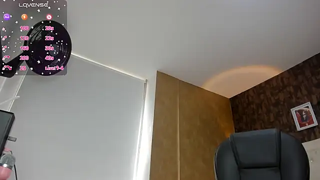 Snapshot of sweet__vanessa1 chatting on February 28, 2026, 7:35 pm sweet vanessa1 online show from February 28, 2026, 7:35 pm