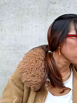 ngocngoc cute online show from September 30, 2025, 2:39 am