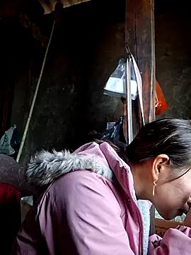 ngocngoc cute online show from November 23, 2025, 1:15 am