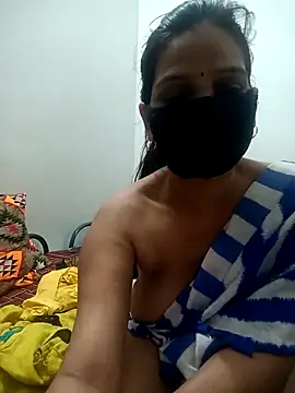 soni yhakur online show from April 15, 2026, 7:58 pm