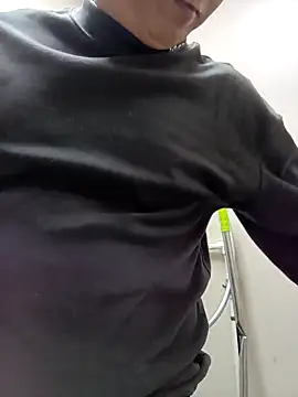 CWQ123 online show from October 11, 2025, 8:26 am