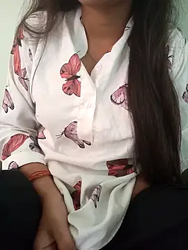 Neha Tyagi online show from October 8, 2025, 4:58 am