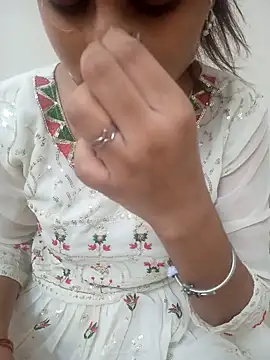 Snapshot of Neha_Tyagi chatting on October 18, 2025, 7:32 am Neha Tyagi online show from October 18, 2025, 7:32 am