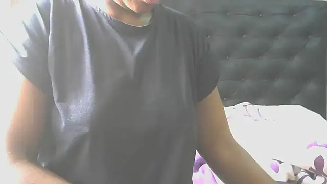 Snapshot of YummySyriaxoxo chatting on February 28, 2026, 6:24 am YummySyriaxoxo online show from February 28, 2026, 6:24 am