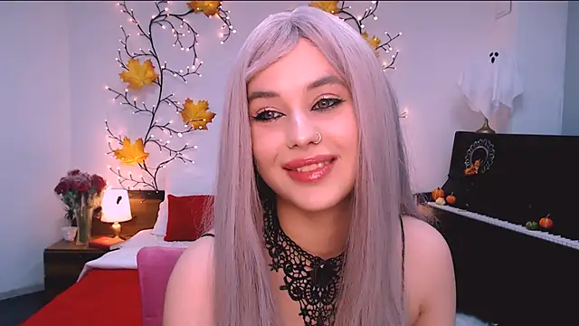 lil angel  online show from October 31, 2025, 7:10 pm