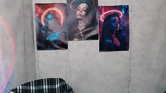 JuliaTopp  online show from November 15, 2025, 7:29 pm