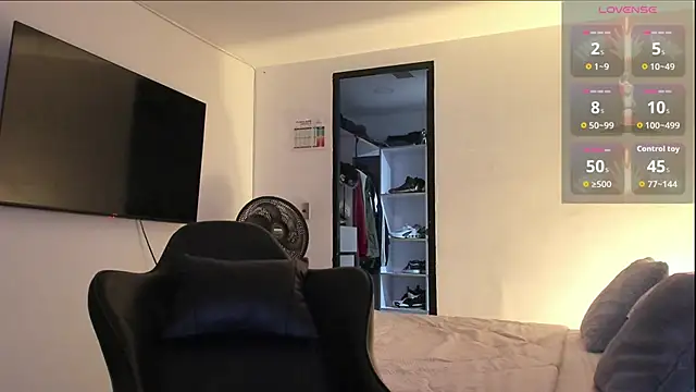 Snapshot of RJBarto chatting on February 15, 2026, 12:04 pm RJBarto online show from February 15, 2026, 12:04 pm